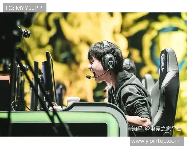 杨强专访：从职业选手到电竞教练的英雄联盟成长之路回顾